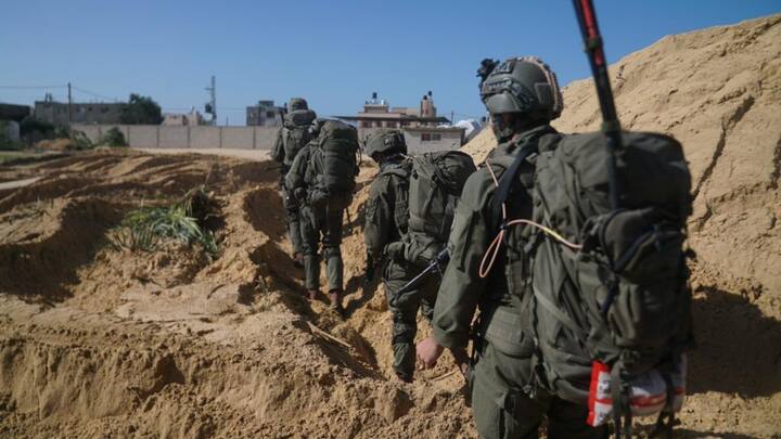 Israel Hamas Conflict IDF toll rose to 225 after 24 year old solider died fighting in southern Gaza Israel Hamas Conflict: इजरायल-हमास संघर्ष जारी, IDF के 225 जवानों की मौत, गाजा में 24 साल के सैनिक की हत्‍या का दावा    