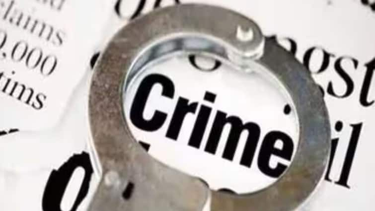 Nagpur Crime News Lakhs worth of jewelery stolen by giving fake notes accused arrested from Delhi maharashtra marathi news Nagpur Crime News : बनावट नोटा देत लाखोंचे दागिने पळविले; संशयितांना दिल्लीतून अटक