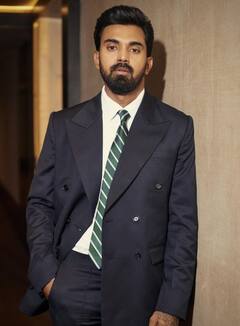 KL Rahul Pics: ਟੀਮ ਇੰਡੀਆ 'ਚ ਵਾਪਸੀ ਵਿਚਾਲੇ KL ਰਾਹੁਲ ਦੀਆਂ ਤਸਵੀਰਾਂ ਨੇ ਖਿੱਚਿਆ ਧਿਆਨ, ਸੋਹਰੇ ਨੇ ਕਮੈਂਟ 'ਚ ਲਿਖਿਆ...