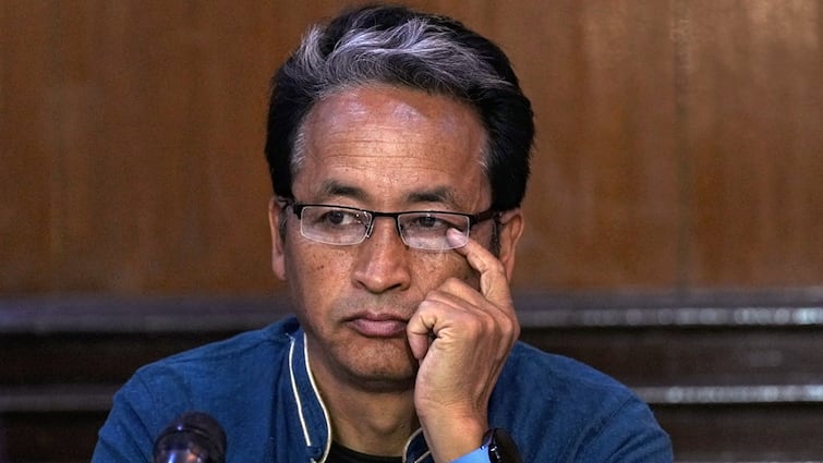 Ladakh News Sonam Wangchuk 21-Day Fast Leh Massive Rally Statehood Inclusion Under 6th Schedule BJP