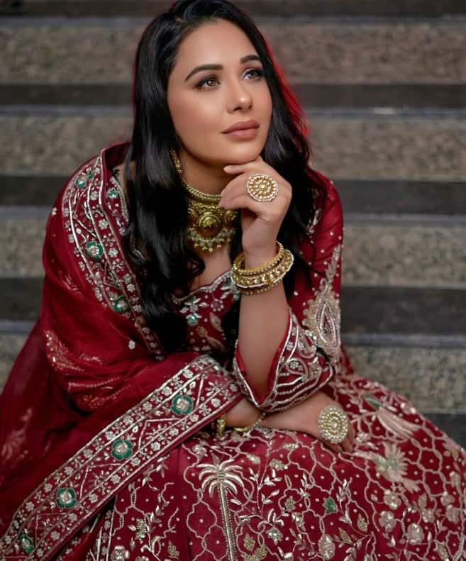 ਦੱਸ ਦੇਈਏ ਕਿ ਅਦਾਕਾਰਾ ਦੀ ਨਿੱਜੀ ਜ਼ਿੰਦਗੀ ਨਾਲ ਜੁੜੀ ਵੱਡੀ ਖਬਰ ਸਾਹਮਣੇ ਆ ਰਹੀ ਹੈ। ਦਰਅਸਲ, ਮੈਂਡੀ ਜਲਦ ਹੀ ਵਿਆਹ ਦੇ ਬੰਧਨ ਵਿੱਚ ਬੱਝਣ ਜਾ ਰਹੀ ਹੈ।