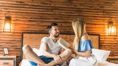 क्या शादी से पहले कपल एक साथ होटल में रुम बुक कर सकते हैं? ये नियम जरूर जान लीजिए