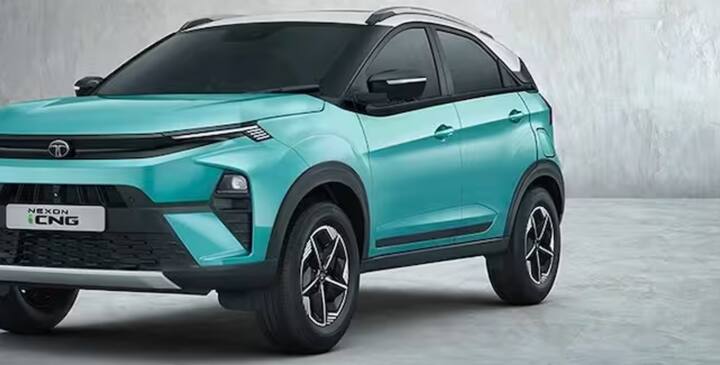 ਟਾਟਾ ਦੀ ਮਸ਼ਹੂਰ SUV Nexon iCNG ਵੀ ਭਾਰਤ ਮੋਬਿਲਿਟੀ ਸ਼ੋਅ ਦਾ ਹਿੱਸਾ ਬਣੀ, ਜੋ ਕਿ CNG ਵੇਰੀਐਂਟ 'ਤੇ ਕੰਪਨੀ ਦੇ ਲਗਾਤਾਰ ਫੋਕਸ ਨੂੰ ਦਰਸਾਉਂਦੀ ਹੈ, ਹਾਲਾਂਕਿ ਕੰਪਨੀ ਵੱਲੋਂ ਇਸ ਦੇ ਵੇਰਵਿਆਂ ਦਾ ਖੁਲਾਸਾ ਨਹੀਂ ਕੀਤਾ ਗਿਆ ਹੈ, ਪਰ ਸਾਲ ਦੇ ਅੰਤ ਤੱਕ ਇਸ ਦੇ ਲਾਂਚ ਹੋਣ ਦੀ ਸੰਭਾਵਨਾ ਹੈ। .