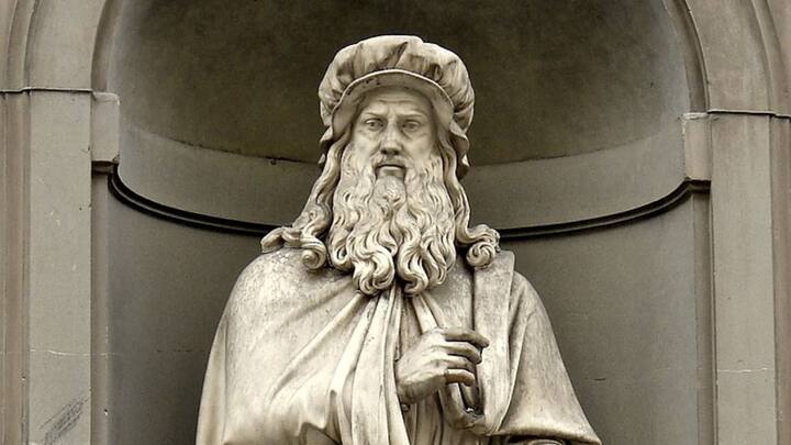 গবেষকদের মতে, অত্যন্ত যত্নসহকারে ছবিটি এঁকেছেন ডা ভিঞ্চি। ‘মোনালিসা’র চেহারায় আশ্চর্য এক সারল্য ফুটিয়ে তুলেছেন তিনি। আলো-ছায়ার অদ্ভুত এক মিশেলও লক্ষ্য করা যায়। ছবি: পিক্সাবে।