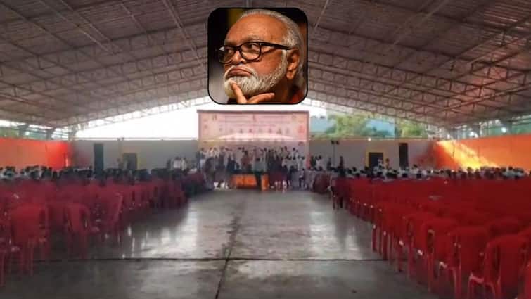 80 per cent seats empty at event where Chhagan Bhujbal is chief guest Citizens turned their backs in nashik obc maratha reservation Chhagan Bhujbal : छगन भुजबळ प्रमुख पाहुणे असलेल्या कार्यक्रमात 80 टक्के खूर्च्या रिकाम्या; वारकऱ्यांसह नागरिकांनी फिरवली पाठ