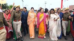 IN Pics: कोटा शहर की सड़कों पर साड़ी में निकली हजारों महिलाएं, एक ही जगह दिखी देश के विभिन्न राज्यों की संस्कृति