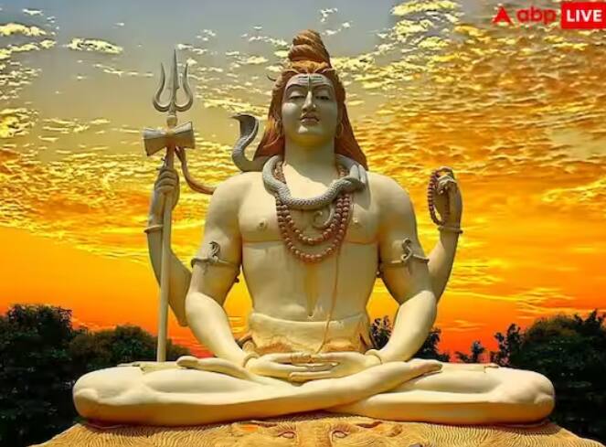 ਕਿਉਂਕਿ 7 ਫਰਵਰੀ ਨੂੰ ਬੁੱਧਵਾਰ ਹੈ, ਇਸ ਲਈ ਇਸਨੂੰ ਬੁਧ ਪ੍ਰਦੋਸ਼ ਵਰਤ ਕਿਹਾ ਜਾਵੇਗਾ। ਪ੍ਰਦੋਸ਼ ਵਰਤ ਦੀ ਪੂਜਾ ਪ੍ਰਦੋਸ਼ ਕਾਲ ਦੌਰਾਨ ਹੀ ਕੀਤੀ ਜਾਂਦੀ ਹੈ। ਸੂਰਜ ਡੁੱਬਣ ਤੋਂ ਬਾਅਦ ਅਤੇ ਰਾਤ ਦੇ ਆਉਣ ਤੋਂ ਪਹਿਲਾਂ ਦੇ ਸਮੇਂ ਨੂੰ ਪ੍ਰਦੋਸ਼ ਕਾਲ ਕਿਹਾ ਜਾਂਦਾ ਹੈ। ਇਸ ਦਿਨ ਸ਼ਿਵਲਿੰਗ 'ਤੇ ਕੁਝ ਖਾਸ ਚੀਜ਼ਾਂ ਚੜ੍ਹਾਉਣ ਨਾਲ ਭੋਲੇਨਾਥ ਜਲਦੀ ਖੁਸ਼ ਹੋ ਜਾਂਦੇ ਹਨ।