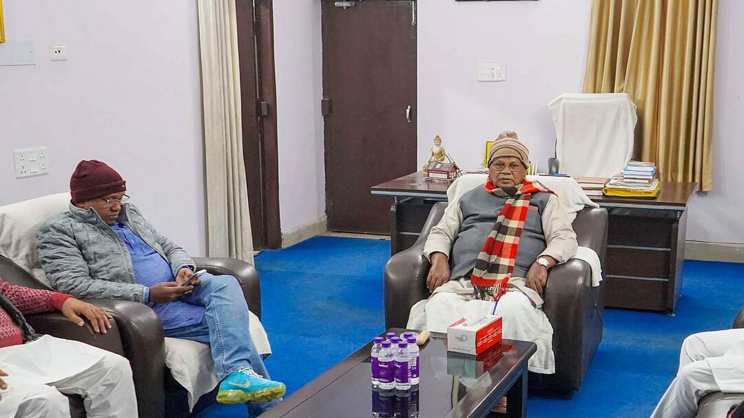 Jitan Ram Manjhi: मांझी के मास्टर स्ट्रोक से बिहार की सियासत में खलबली, 'हम' बोली- सभी विकल्प खुले हैं Jitan Ram Manjhi party Hum leader Vijay Yadav gave statement regarding RJD and BJP Jitan Ram Manjhi: मांझी के मास्टर स्ट्रोक से बिहार की सियासत में खलबली, 'हम' बोली- सभी विकल्प खुले हैं