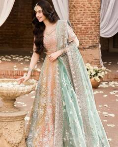 कौन हैं ज़ोया नासिर और सना जावेद... जिन्हें इंटरनेट पर सबसे ज्यादा सर्च करते हैं पाकिस्तानी