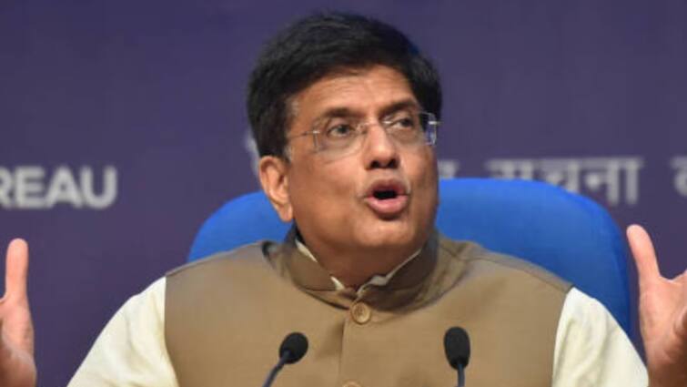 Piyush Goyal said that Bharat Mobility Show may be merge in Auto Expo Bharat Mobility Expo: भारत मोबिलिटी ग्लोबल एक्सपो का ऑटो एक्सपो में हो सकता है विलय, पीयूष गोयल ने दी जानकारी