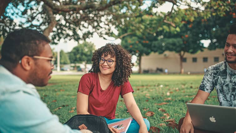 Most foreign students come to study in this state of India All India Survey for Higher Education भारत के इस राज्य में पढ़ने आते हैं सबसे ज्यादा विदेशी छात्र, पंजाब दूसरे नंबर पर