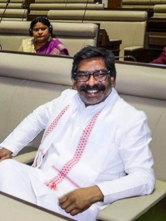 फ्लोर टेस्ट में कहां बैठे थे हेमंत सोरेन?