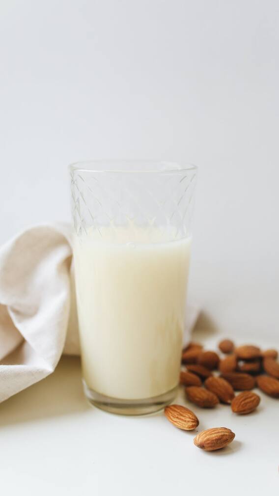 బాదాం మిల్క్‌ను ఇంట్లోనే తయారు చేసుకోవచ్చు, ఇదిగో ఇలా