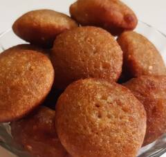 Banana Paniyaram Recipe : தித்திக்கும் வாழைப்பழ பணியாரம்..இன்றே செய்யுங்கள்!