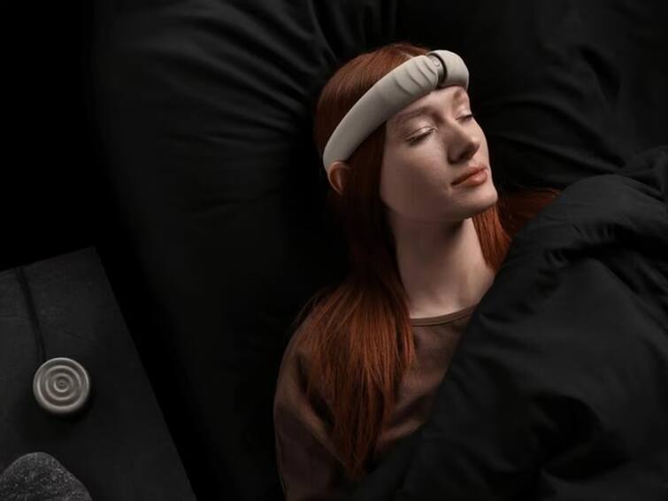 Halo AI Headband: Now see your favorite dreams even in sleep, this AI device comes to control dreams Halo AI Headband: હવે ઊંઘમાં પણ તમારા મનપસંદ સપના જુઓ, સપનાને નિયંત્રિત કરવા આવ્યું આ AI ઉપકરણ