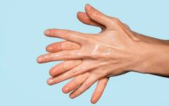 हाथों की टैनिंग से हैं परेशान तो एक बार आज़मा कर देंगे ये देसी नुस्खे, सस्ते में चमक जाएंगे हाथ, लोग पूछेंगे खूबसूरती का राज़