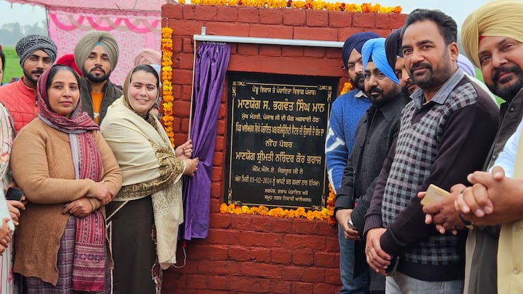 MLA Narinder Bharaj laid the foundation of Panchayat buildings in the area Sangrur News: ਵਿਧਾਇਕ ਨਰਿੰਦਰ ਭਰਾਜ ਨੇ ਹਲਾਕੇ 'ਚ ਰੱਖੀ ਪੰਚਾਇਤ ਭਵਨਾਂ ਦੀ ਨੀਂਹ, ਲਾਇਬ੍ਰੇਰੀ ਦਾ ਕੀਤਾ ਉਦਘਾਟਨ