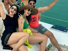 Jackky- Rakul Pics: शादी से पहले बैचलर ट्रिप एंजॉय करने थाईलैंड पहुंचे रकुल-जैकी, समुद्र के बीच दोस्तों के साथ की मस्ती