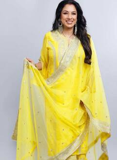 जब इस सुपरस्टार की वजह से कंगाल हो गए थे टीवी की 'अनुपमा' के पिता, पाई पाई को मोहताज हो गया था रूपाली गांगुली का परिवार