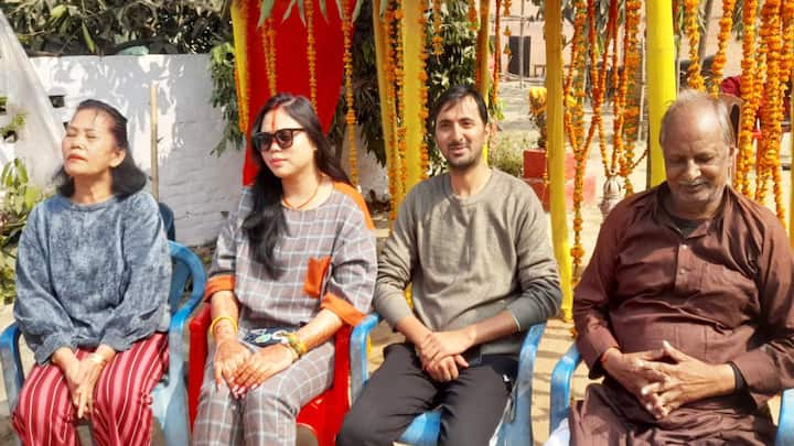 हर्षवर्धन 2018 में इंडोनेशिया गए थे. वहां वो अभी असिस्टेंट प्रोफेसर के पद पर कार्यरत हैं. इंडोनेशिया के सिबोरोगबोरोग के नेशनल चुंग चेंग यूनिवर्सिटी ताइवान में उनकी मुलाकात सोइलिना मेनाक सिलाबन से हुई थी.
