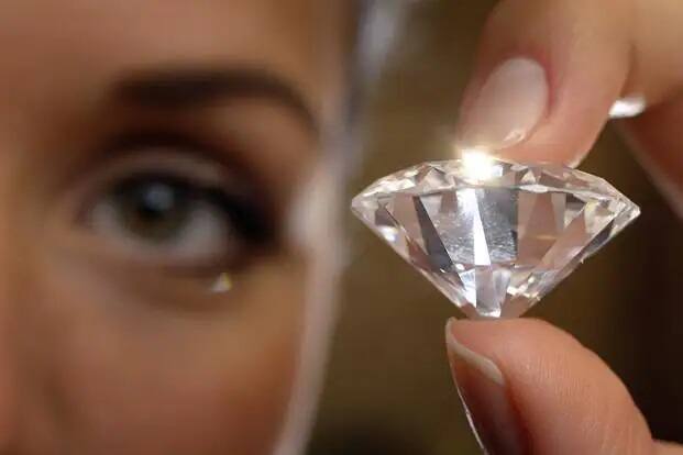 Surat News: Diamond Vepari cheated on more than one crore rs by two diamond dalal in surat, local news Surat: હીરા વેપારી પાસેથી બે દલાલોએ 1 કરોડથી વધુ ખંખેર્યા, હીરા વેચવા લીધા પરંતુ પેમેન્ટ આપ્યુ નહીં ને.....