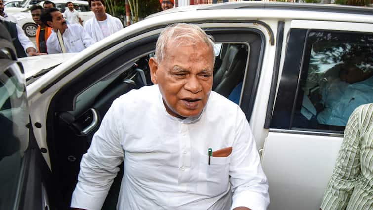 Bihar Floor Test Date Jitan Ram Manjhi says he will support Nitish Kumar and NDA फ्लोर टेस्ट में किसका देंगे साथ? नाराजगी के बीच जीतन राम मांझी ने कर दिया बड़ा एलान
