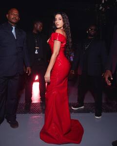 માત્ર પાંચ હજાર લઈ ભારત આવી હતી આ એક્ટ્રેસ, ડાન્સના સહારે બનાવી કરોડોની પ્રોપર્ટી