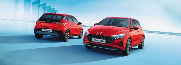 इसे सिंगल और डुअल टोन में खरीदा जा सकता है. डुअल-टोन कलर ऑप्शन में इसकी कीमत थोड़ी ज्यादा है, जो 8.88 लाख रुपये एक्स-शोरूम है.