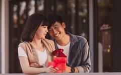 Valentine gift: ਜੇਕਰ ਤੁਸੀਂ ਆਪਣੇ ਪਾਰਟਨਰ ਨੂੰ ਦੇਣਾ ਚਾਹੁੰਦੇ Surprise Gift, ਤਾਂ ਇੱਥੇ ਪੜ੍ਹੋ Good Ideas