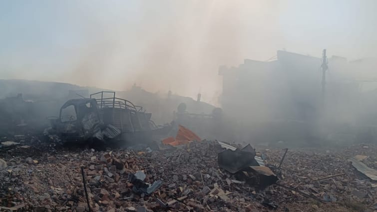 Harda Factory Explosion Eyewitness injured told whole story of the accident MP News Harda Factory Blast: 'परमाणु बम जैसा धमाका था', चश्मदीद ने बताई हरदा हादसे की पूरी कहानी