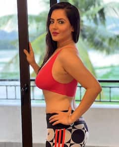 ટીવી એક્ટ્રેસ પૂજા બેનર્જી જીવે છે ગ્લેમરસ લાઇફ, શું છે તેની બ્યૂટી ટિપ્સ?