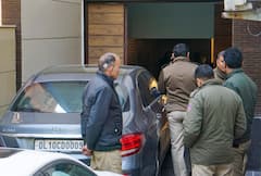 Arvind Kejriwal : दिल्लीत आम आदमी पार्टीच्या दिग्गज नेत्यांच्या घरी ईडीकडून छापेमारी!