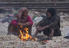 Delhi Weather Forecast: दिल्ली में अगले दो दिनों तक चलेंगी तेज हवाएं, यहां जान लें IMD का अपडेट