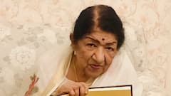 PHOTO : मधुबाला ते प्रियांका चोप्रापर्यंत अनेक अभिनेत्रींना आवाज देणाऱ्या लता मंगेशकर यांचा आज दुसरा स्मृतीदिन!