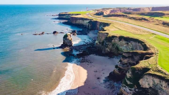 ১৯৭৩ সালের ১ জানুয়ারি রিপাবলিক অফ আয়ারল্যান্ড, সংযুক্ত ব্রিটেন এবং নর্দার্ন আয়ারল্যান্ড ইউরোপিয়ান কমিউনিটিতে যোগদান করেছিল। ১৯৯৩ সালে ইউরোপিয়ান ইউনিয়নিয়নে শামিল করা হয় তাদের। ছবি: ফ্রিপিক।