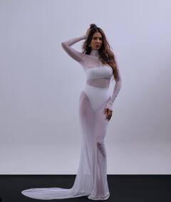 Sonam Bajwa: ਸੋਨਮ ਬਾਜਵਾ ਦੀ ਹੌਟਨੈਸ ਨੇ ਵਧਾਇਆ ਸੋਸ਼ਲ ਮੀਡੀਆ ਦਾ ਪਾਰਾ, Pics ਵੇਖ ਫੈਨਜ਼ ਬੋਲੇ- 'ਨਿਰੀ ਅੱਗ'