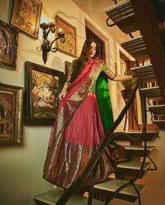 sonam kapoor Photo: સોનમ કપૂરે તેની માતાની 35 વર્ષ જૂની સાડી પહેરી, તસવીરો પર ફેન્સ થયા ફિદા