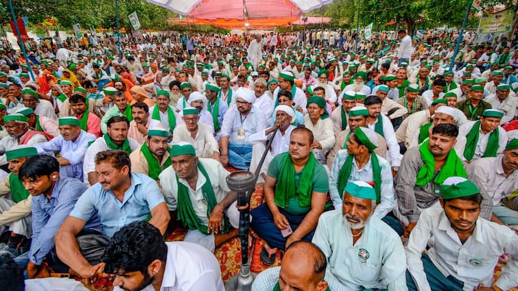 Noida Police Invokes CrPC Part 144 Forward Of Proposed Farmers’ March Towards Parliament