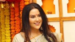 'देवेंद्रजीनी मारले नाकर्तेपणावर बाण आणि मी घेऊन आली विकासाचं वाण'; अमृता फडणवीसांचा उखाण्यातून विरोधकांना टोला