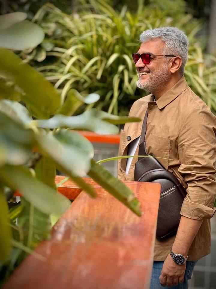 அஜர்பைஜான் நாட்டில் இருந்த போது ஏகேவின் ஸ்டைலிஷான புகைப்படங்கள் தினமும் வெளியானது.