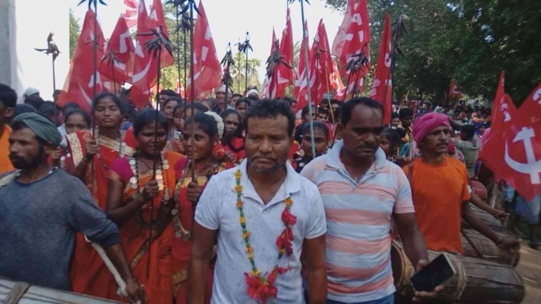 Chhattisgarh News: मनीष कुंजाम ने CPI के सभी पदों से दिया इस्तीफा, बताई नाराजगी की वजह Manish Kunjam resignation from Communist Party angry with the central leadership gave this reason ANN Chhattisgarh News: मनीष कुंजाम ने CPI के सभी पदों से दिया इस्तीफा, बताई नाराजगी की वजह