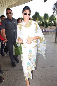 व्हाइट प्रिंटेड सूट पर दुपट्टा लिए एयरपोर्ट पर स्पॉट हुईं Jacqueline Fernandez , एक्ट्रेस की सादगी ने जीता फैंस का दिल