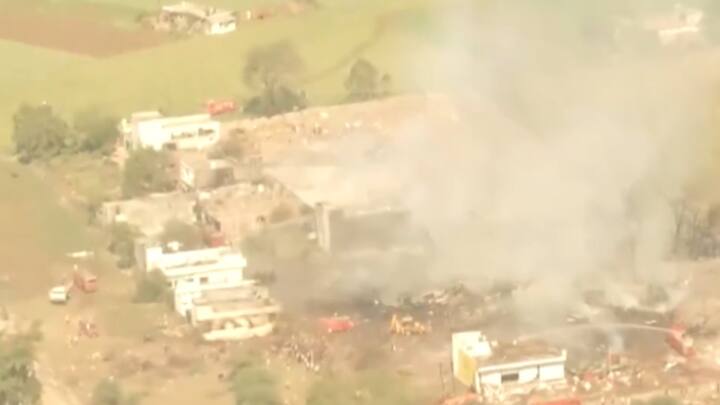 Massive Fire Breaks Out In MP's Harda After Blast At Firecracker Factory 7 killed Over 20 Hospitalised MP: 7 Killed, Many Injured As Firecracker Factory Blast Triggers Massive Fire In Harda