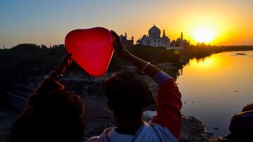 Valentine Week Propose Day: આ સ્ટાઇલમાં કરો પ્રિયપાત્રને પ્રપોઝ, સામેથી ચોક્કસ આવશે I LOVE YOU TOO