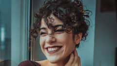 Curly And Bouncy Hair: কোঁকড়া চুলেও খেলবে 'ঢেউ', যত্ন সম্ভব বাড়িতেই, রইল ঘরোয়া হেয়ার মাস্কের হদিশ