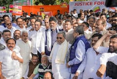 IN PICS: Karnataka Congress Stages 'Chalo Delhi' Protest Against Centre Over Fund Allocation