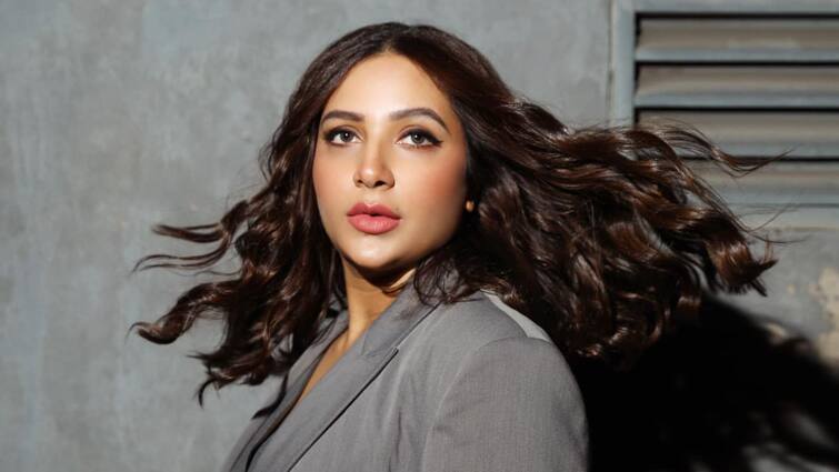Subhasree Ganguly shares photos with Yuvaan and Yalini in social media know in details Subhasree Ganguly: মনখারাপ কাটল শুভশ্রীর, শ্যুটিং শেষে ছেলেমেয়ের সঙ্গে 'কোয়ালিটি টাইম' নতুন মায়ের