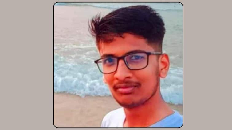 young man ended his life by jumping into Krishna river in sangli maharashtra news update Sangli Crime : क्लासला जातो म्हणून गेला तो परत आलाच नाही; कृष्णा नदीत उडी घेत तरुणाकडून आयुष्याचा शेवट