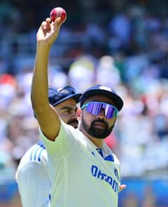 मोहम्मद सिराज ये किस 'हसीना' संग आए नज़र, सुरेश रैना भी हैं 'मुरीद'