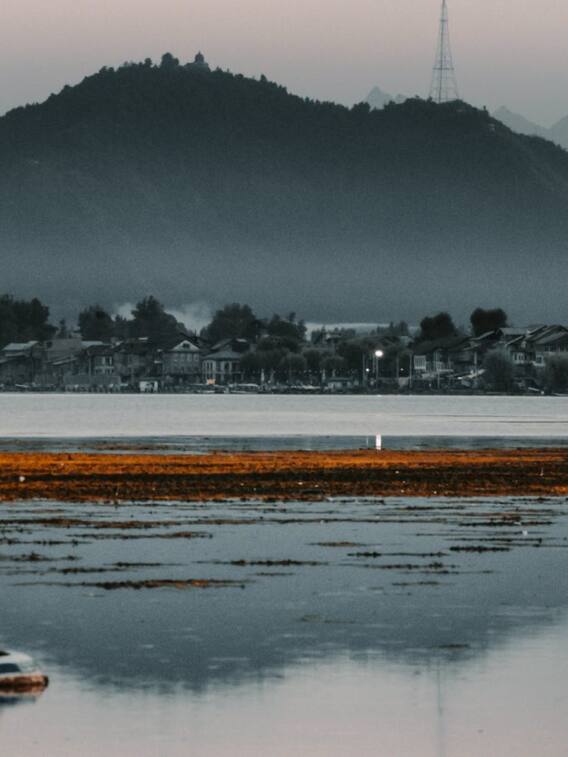 इस नदी के किनरे बसा है खूबसूरत शहर श्रीनगर